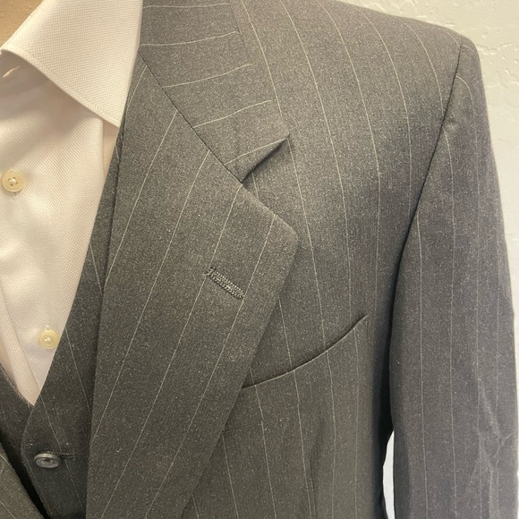 Aquascutum of London Vintage 3 Piece Striped Pleated Wool Suit in Gray Size 44 L - Picture 6 of 15